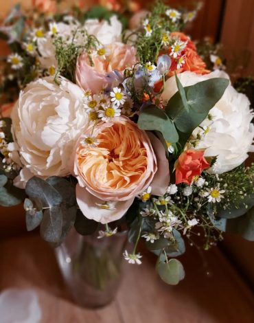 garden roses wedding bouquet